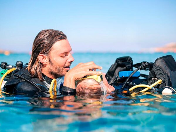 curso de buceo rescue and react right en javea